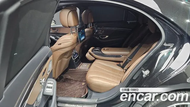 Mercedes-Benz S-Class 2020 thumb 6