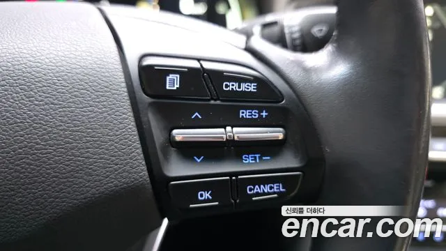 Hyundai Ioniq Hybrid 2017 thumb 6