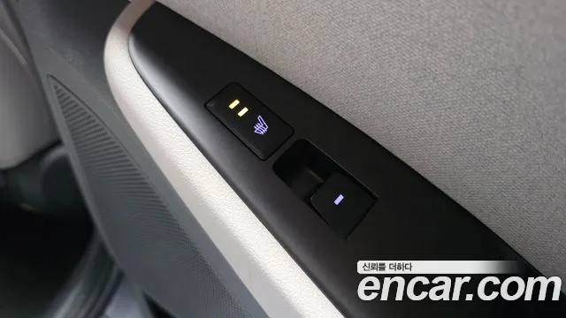 Hyundai Ioniq Hybrid 2017 thumb 5