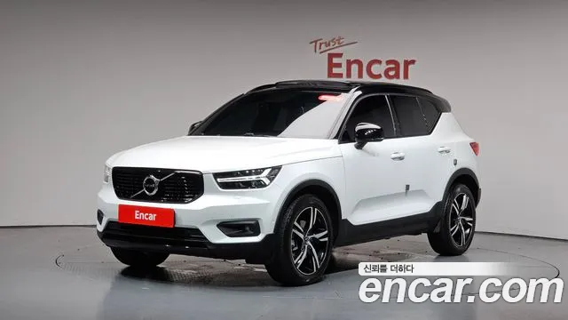 Volvo XC40 2018 thumb 6
