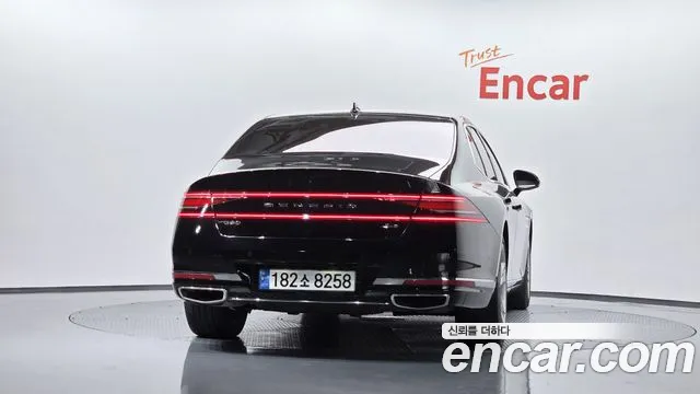 Genesis G90 2022 thumb 11