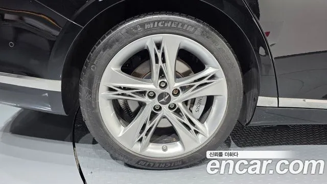 Genesis G90 2022 thumb 9