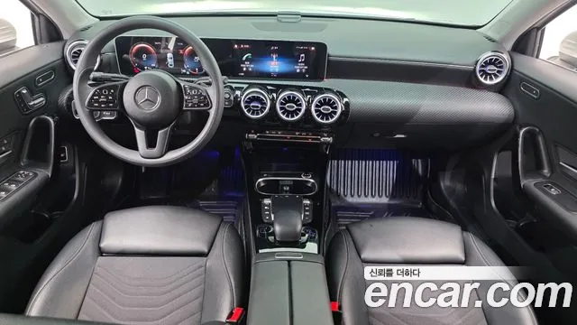 Mercedes-Benz A-Class 2020 thumb 9