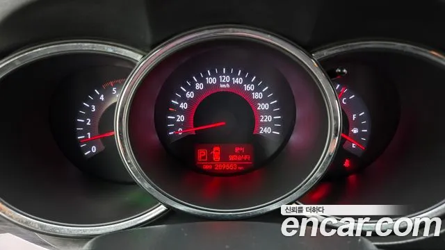 Kia Sorento 2011 thumb 10