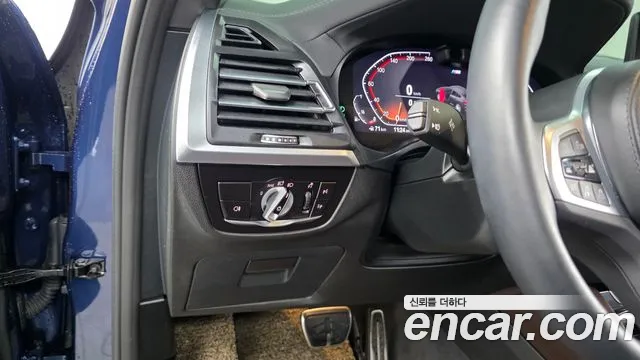 BMW X4 2023 thumb 4
