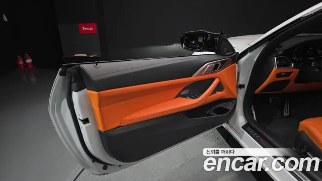 BMW M4 2022 thumb 10