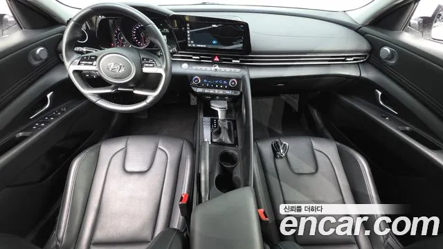 Hyundai Elantra 2023 thumb 4