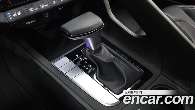Hyundai Elantra 2023 thumb 7
