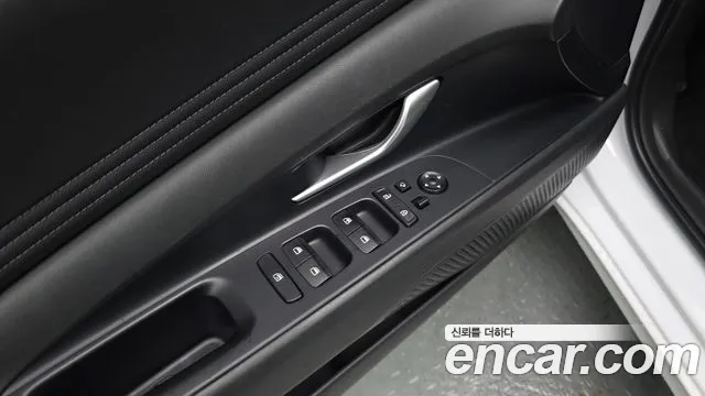 Hyundai Elantra 2023 thumb 10