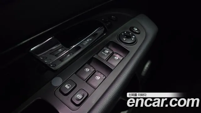 KGM Rexton 2015 thumb 4