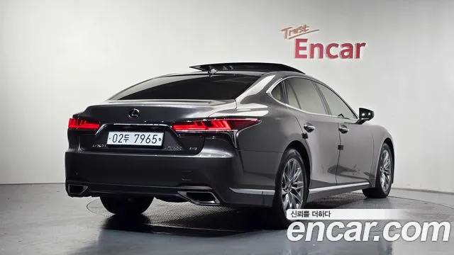 Lexus LS 500 2018 thumb 3