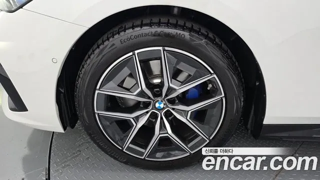 BMW 5 серии 2026 thumb 11