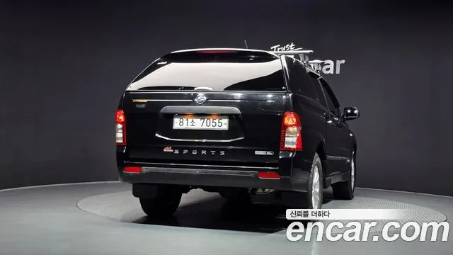 KGM Korando 2015 thumb 10