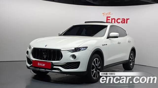 Maserati Levante 2017 thumb 6