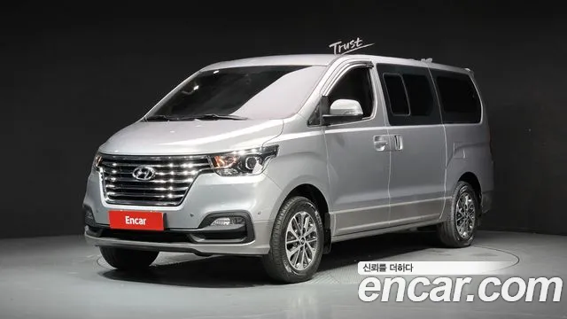 Hyundai Staria 2018 thumb 12