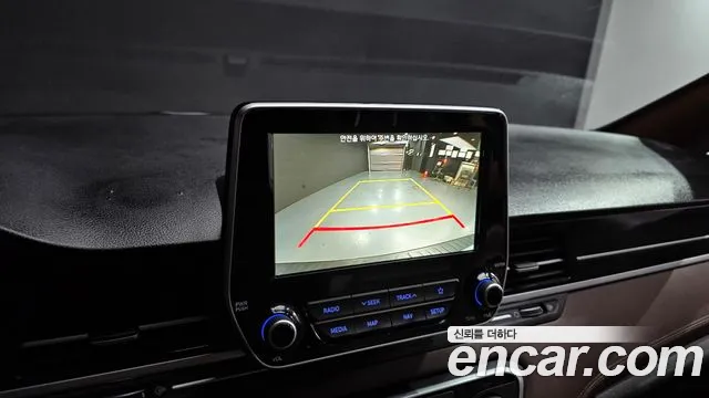 Hyundai Staria 2018 thumb 5