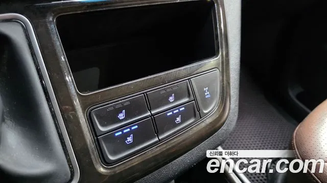 Hyundai Staria 2018 thumb 7