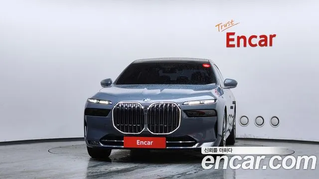 BMW 7 серии 2023 thumb 4