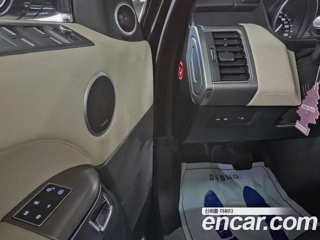 Land Rover Range Rover Sport 2017 thumb 8