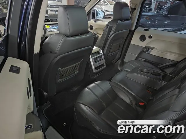 Land Rover Range Rover Sport 2017 thumb 3