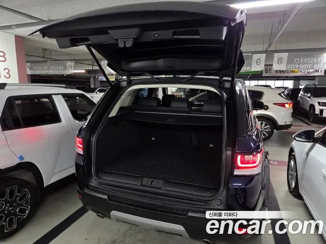 Land Rover Range Rover Sport 2017 thumb 6