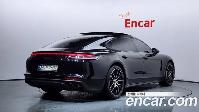 Porsche Panamera 2021 thumb 10