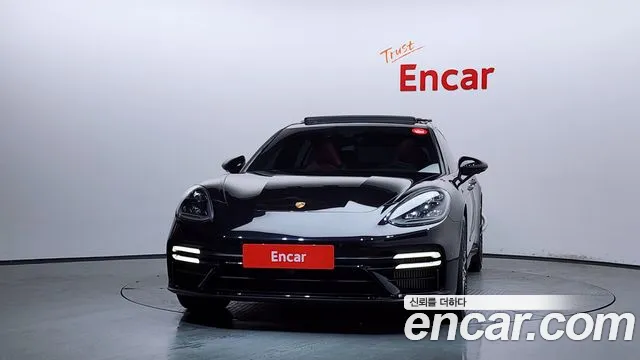 Porsche Panamera 2021 thumb 7