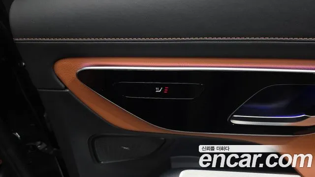Mercedes-Benz GLC 2023 thumb 2