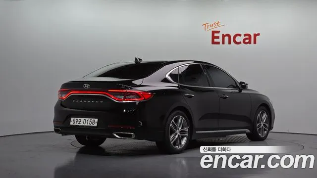Hyundai Grandeur 2017 thumb 9