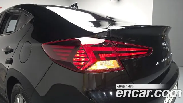 Hyundai Elantra 2020 thumb 5