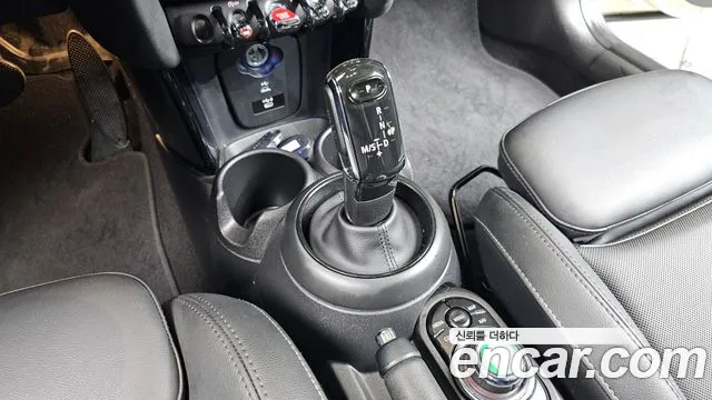 Mini Cooper 2021 thumb 7