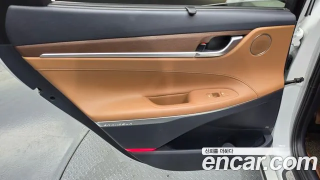 Hyundai Grandeur 2018 thumb 2