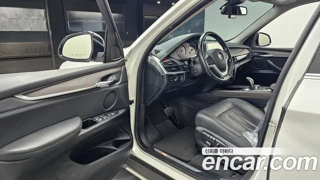 BMW X5 2015 thumb 11