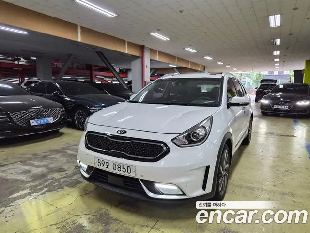 Kia Niro 2016 thumb 10