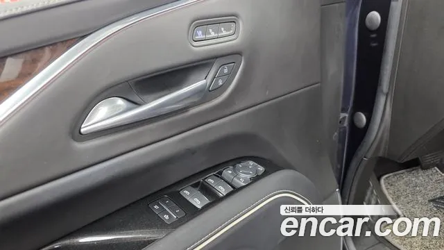 Cadillac Escalade 2022 thumb 3