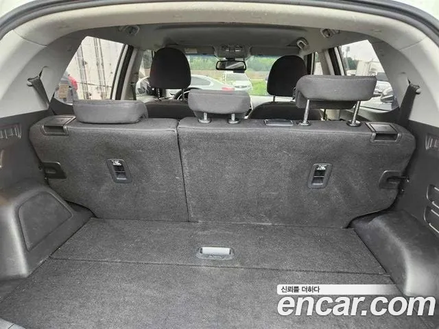 KGM Tivoli 2016 thumb 9