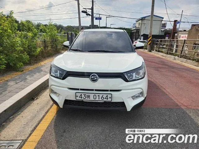 KGM Tivoli 2016 thumb 10