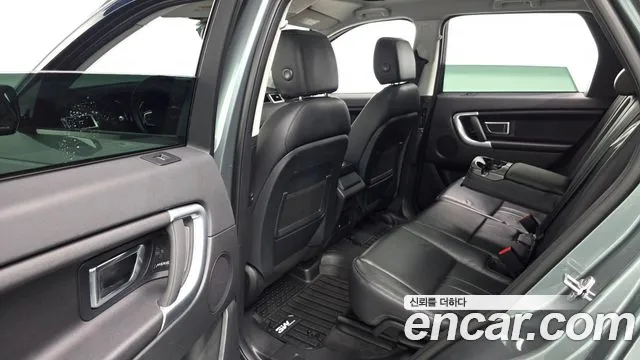 Land Rover Discovery Sport 2018 thumb 4