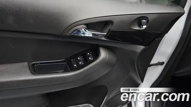 Chevrolet Orlando 2012 thumb 2