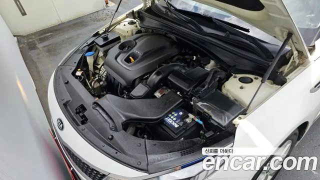 Kia K5 2017 thumb 12