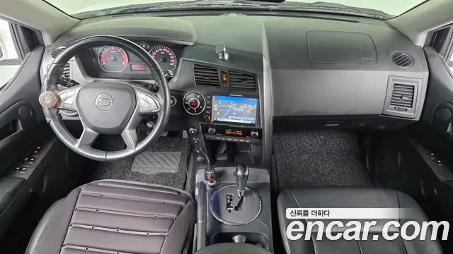 KGM Korando 2015 thumb 5