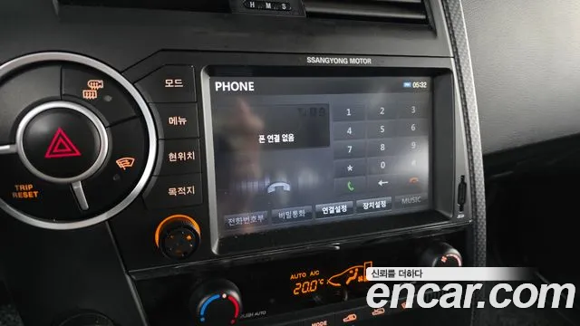 KGM Korando 2015 thumb 4