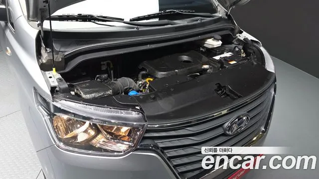 Hyundai Staria 2020 thumb 8