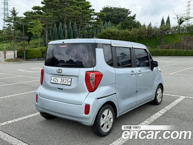 Kia Ray 2013 thumb 11