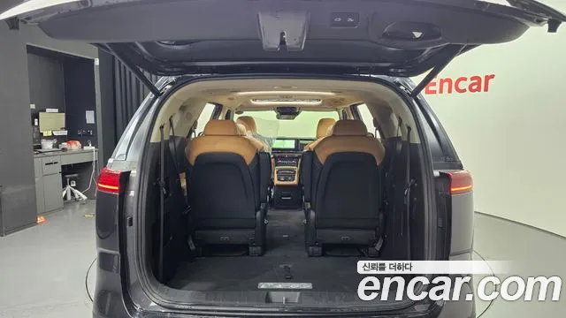 Kia Carnival 2023 thumb 5