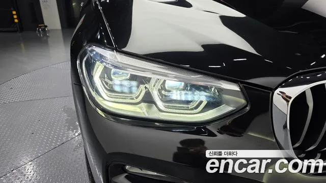 BMW X4 2021 thumb 2