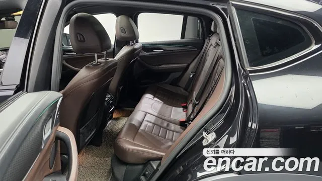 BMW X4 2021 thumb 11