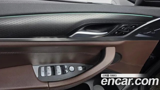 BMW X4 2021 thumb 6