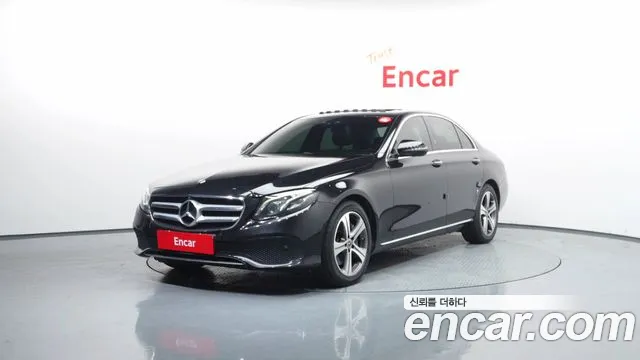 Mercedes-Benz E-Class 2017 thumb 9