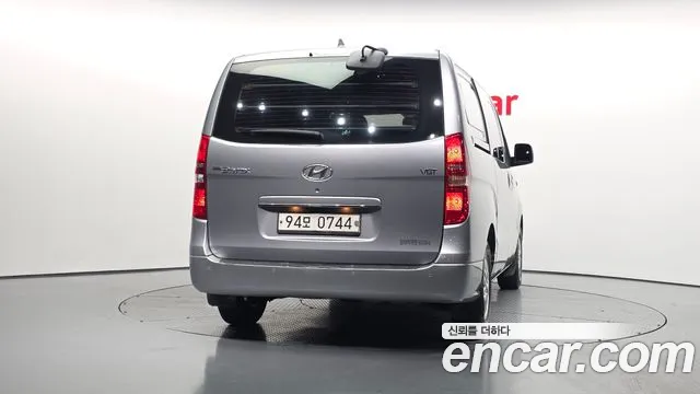Hyundai Staria 2017 thumb 9